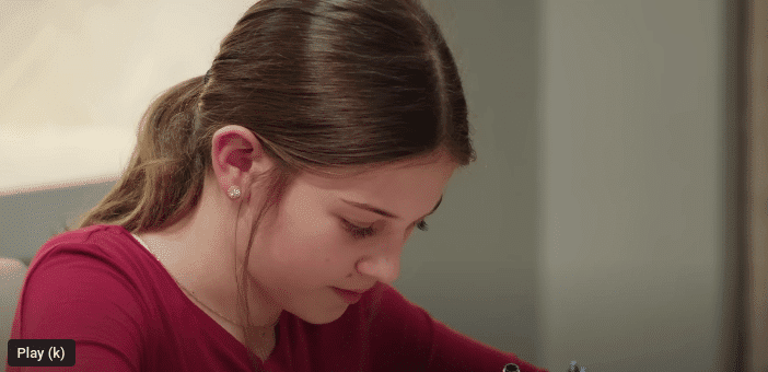 Blayke Busby gives Hazel a pep talk on 'OutDaughtered' [Source: YouTube]