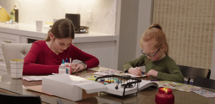 Blayke Busby gives Hazel a pep talk on 'OutDaughtered' [Source: YouTube]