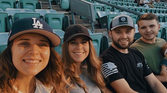 Jinger Jana Jason James Instagram