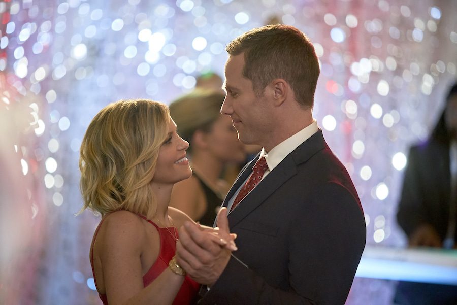 Hallmark Photo: Candace Cameron Bure, Luke Macfarlane Credit: ©2018 Crown Media United States LLC/Photographer: Steven Ackerman
