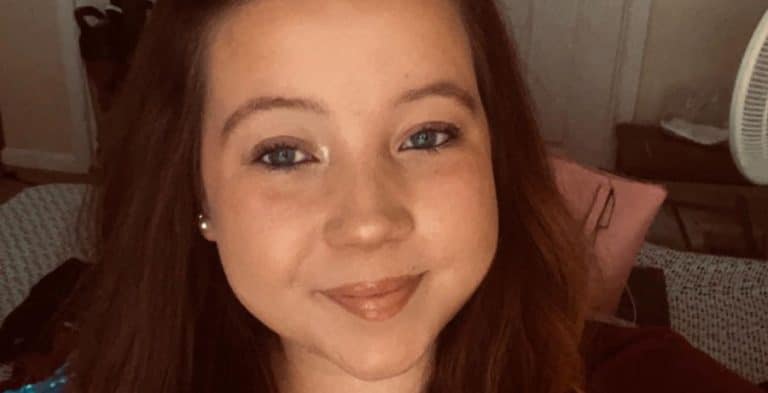 Hailey Tomlinson/Unexpected