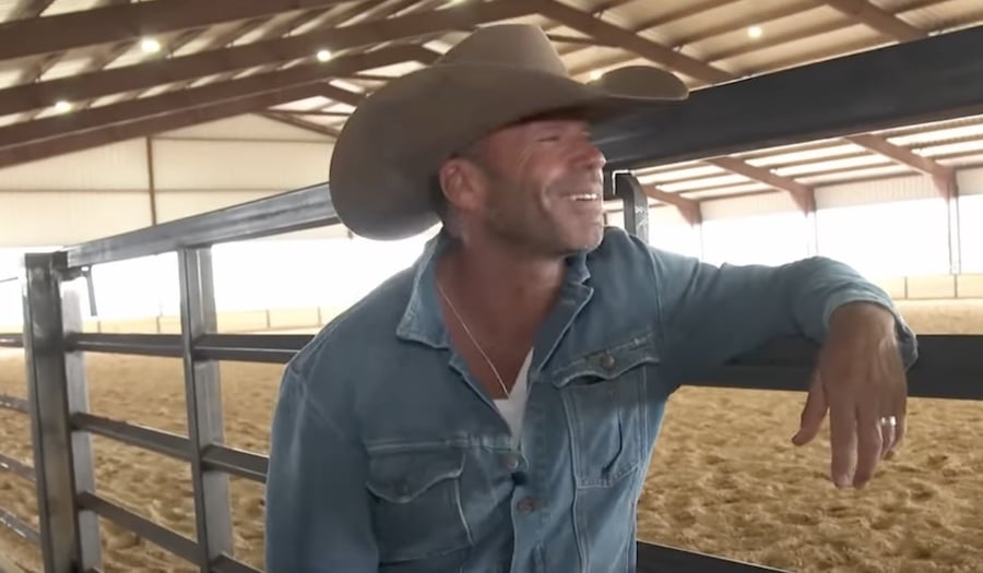 Taylor Sheridan Yellowstone - YouTube