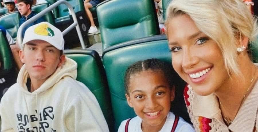 Grayson, Chloe, Savannah Chrisley-Instagram