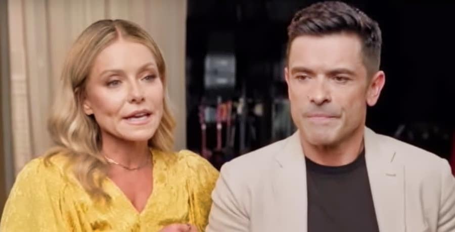 Kelly Ripa - Mark Consuelos Youtube
