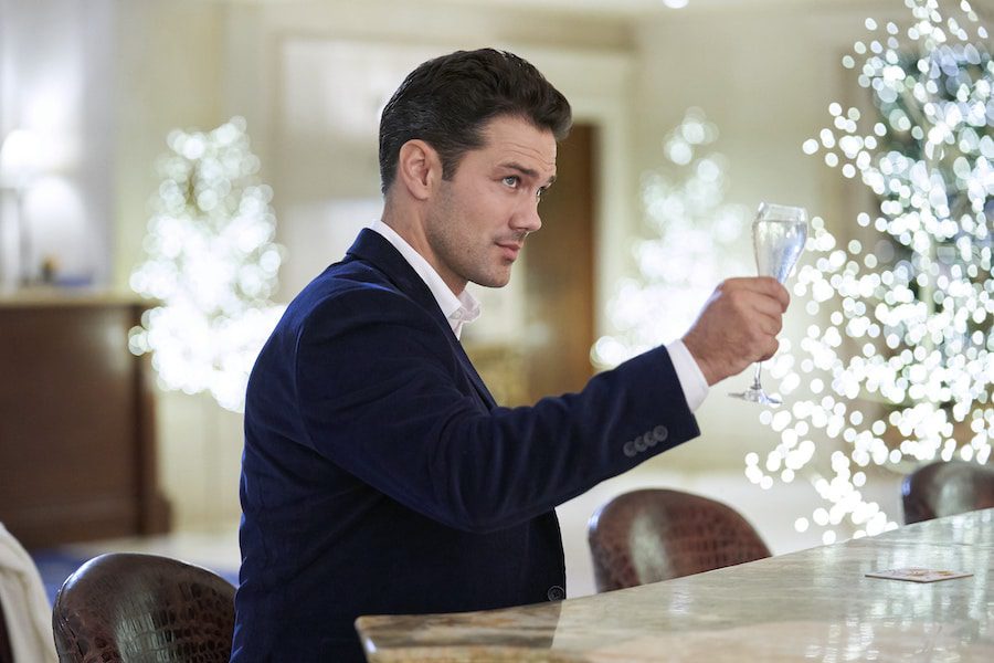 Countdown To Christmas Photo: Ryan Paevey Credit: ©2019 Crown Media United States LLC/Photographer: Patrick Harbron