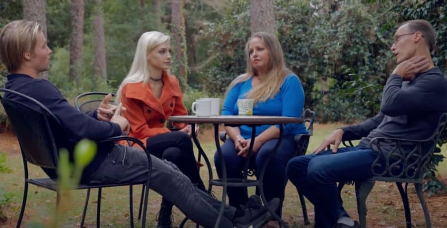 Welcome to Plathville - Kim, Barry, Micah and Moriah Plath - YouTube