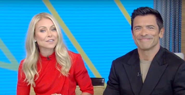 Kelly Ripa - Mark Consuelos - Live with Kelly and Mark - Live with Kelly, YouTube