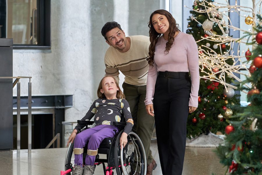 Photo: Ryan Paevey, Emmy Richardson, Jessica Parker Kennedy Credit: ©2023 Hallmark Media/Photographer: Steven Ackerman