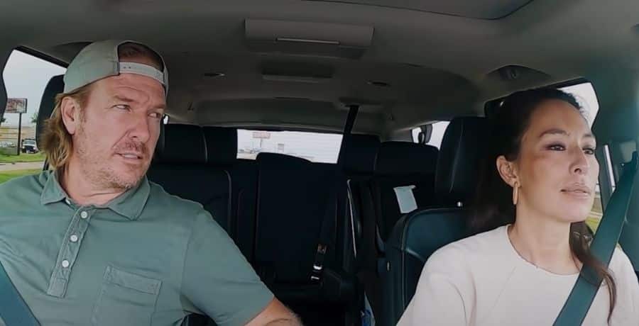 Fixer Upper stars Chip and Joanna Gaines - YouTube 