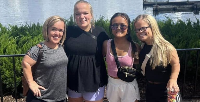 Liz Johnston - 7 Little Johnstons - Amber Johnston Facebook