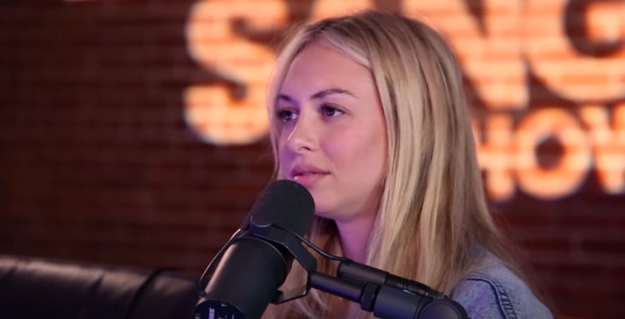 Corinne Olympios-YouTube