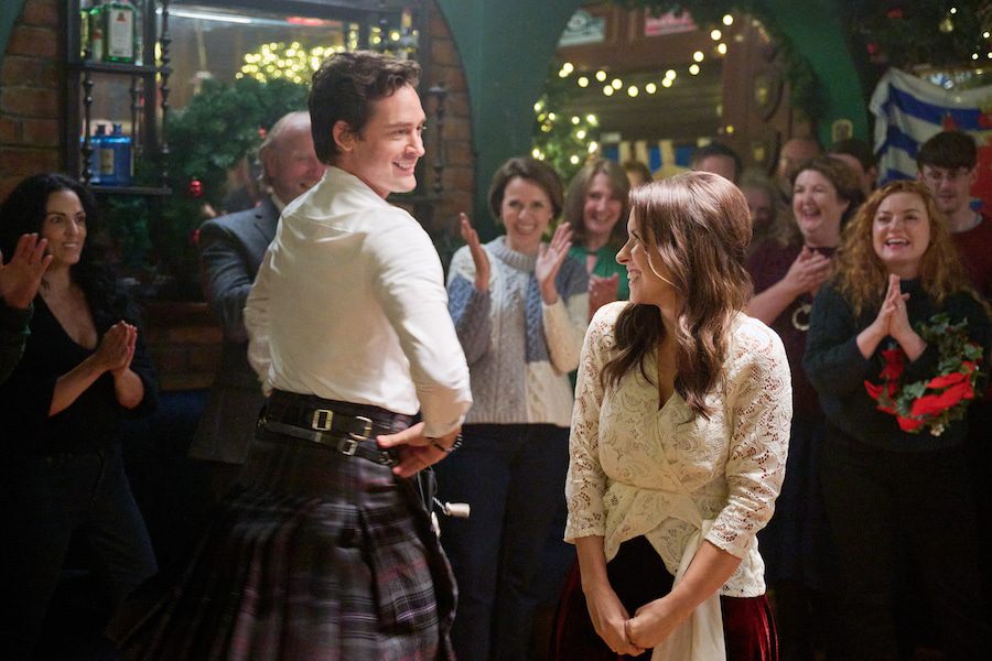 Photo: Kellie Blaise, Will Kemp, Fiona Bell, Lacey Chabert, Gemma KaneCredit: ©2023 Hallmark Media/Photographer: Martin Maguire