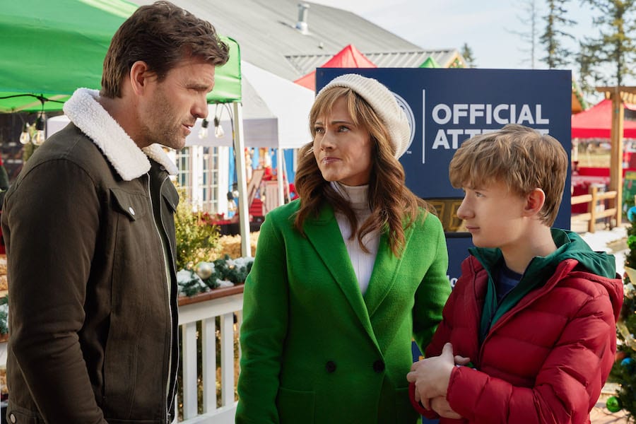 Photo: Lucas Bryant, Nikki DeLoach, Aias DalmanCredit: ©2023 Hallmark Media/Photographer: Allister Foster