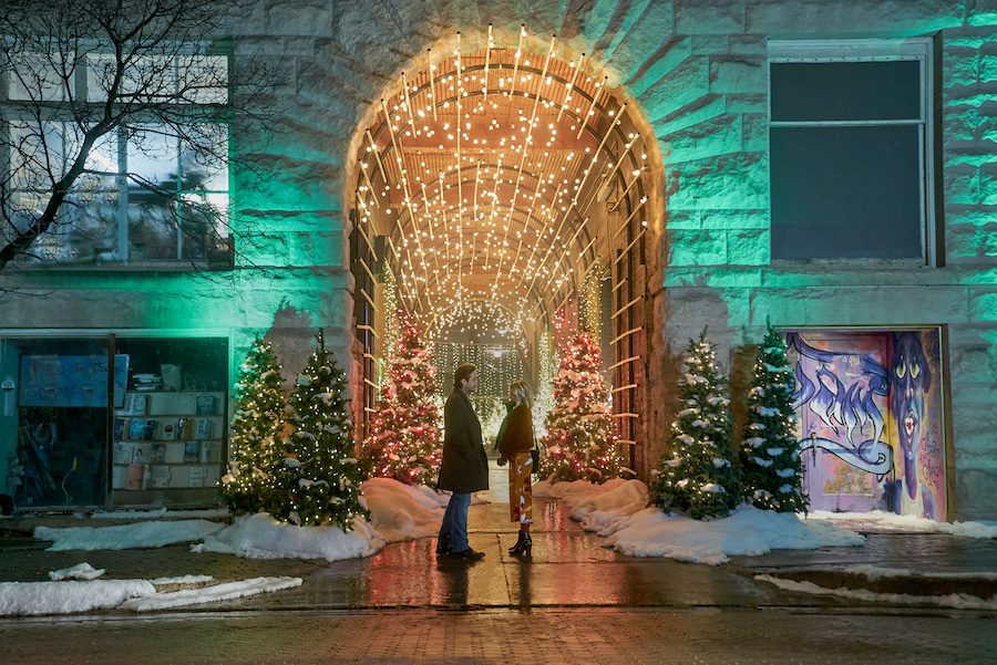 Photo: Niall Matter, Emily TennantCredit: ©2023 Hallmark Media/Photographer: Steven Ackerman