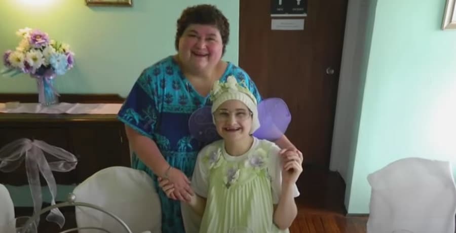 Dee Dee, Gypsy Rose Blanchard- YouTube