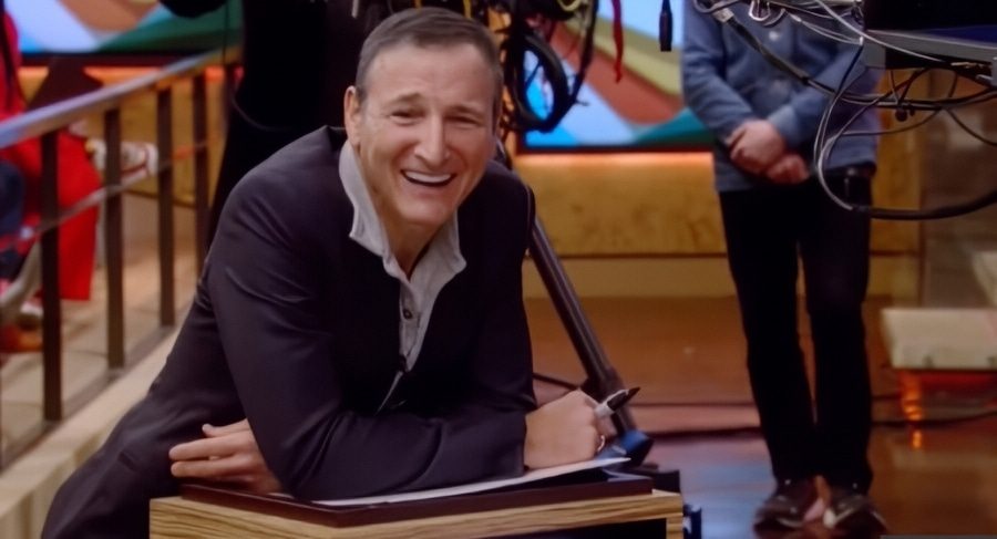 Live with Kelly and Mark Kelly Ripa, Mikey Day Get Heavy With NSFW - ABC YouTube