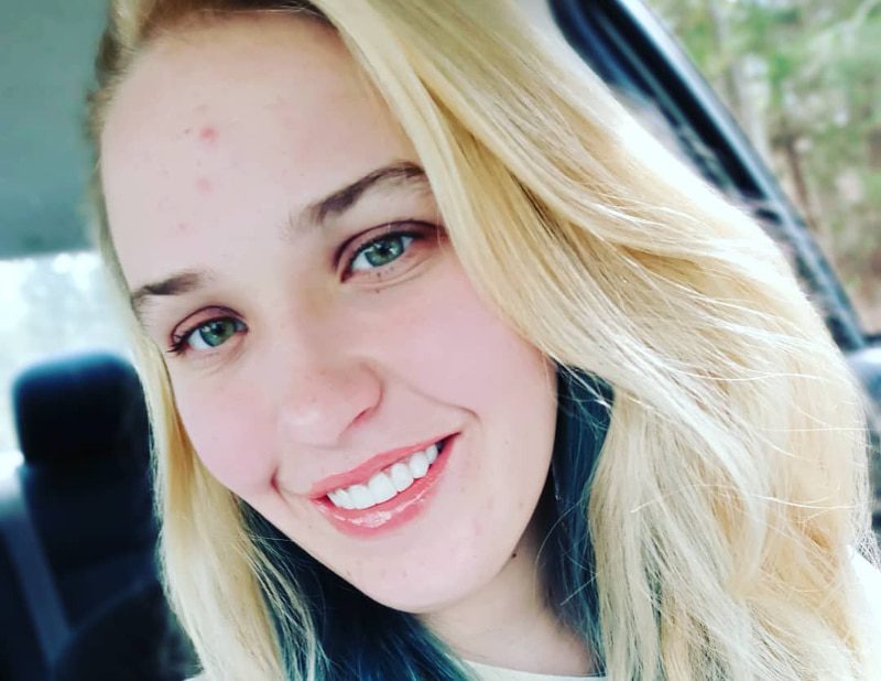 Anna Cardwell - Instagram