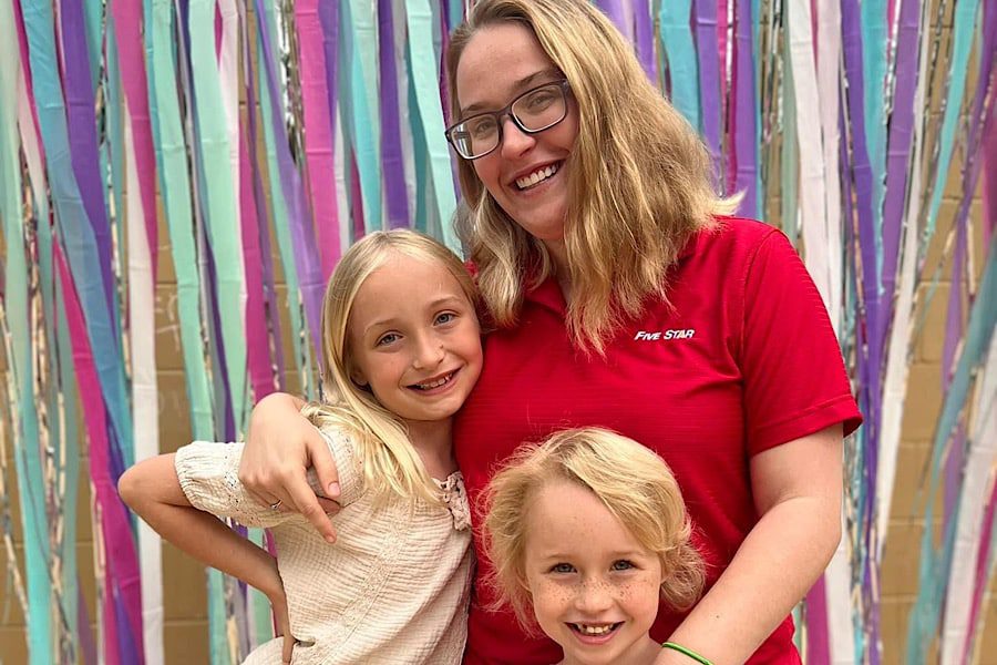 Kaitlyn, Anna Cardwell, Kylee-Facebook