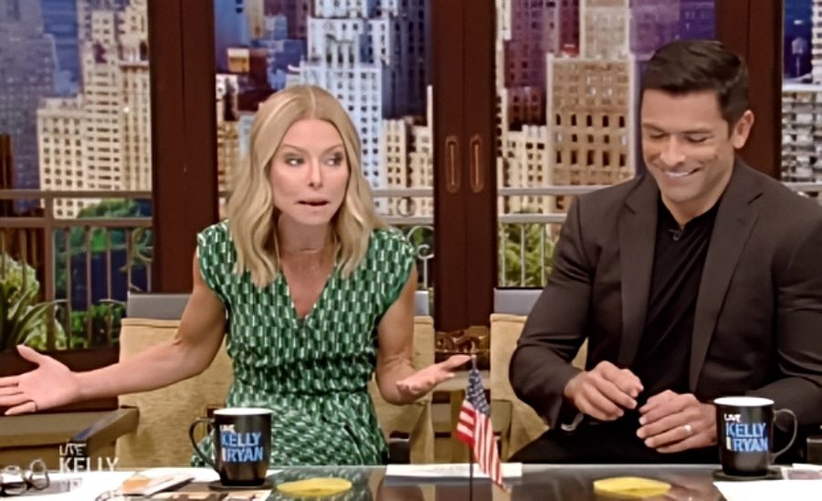 Live with Kelly and Mark - Kelly Ripa, Mark Consuelos - ABC YouTube