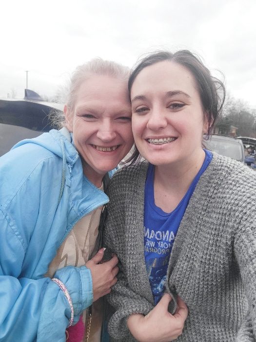 Vannessa Cross and a fan from mamachihuahua on Reddit