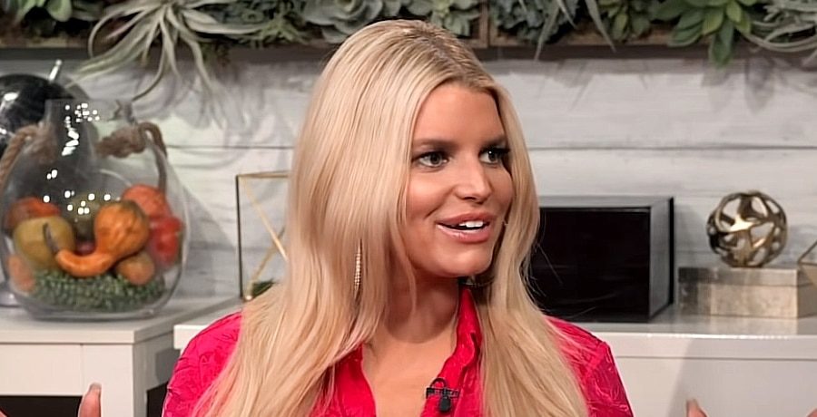 Jessica Simpson, YouTube