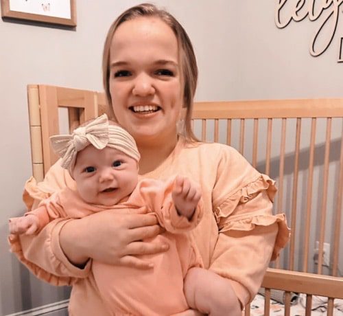 7 Little Johnstons: Liz Johnston - Leighton Bolden