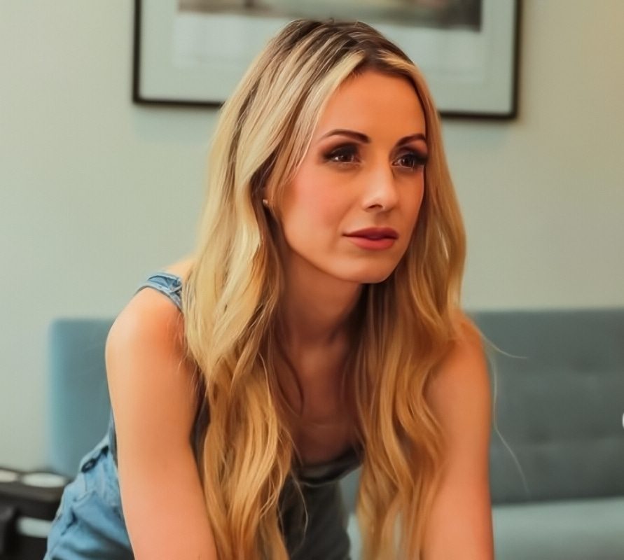 Bachelor Alum Carly - Instagram