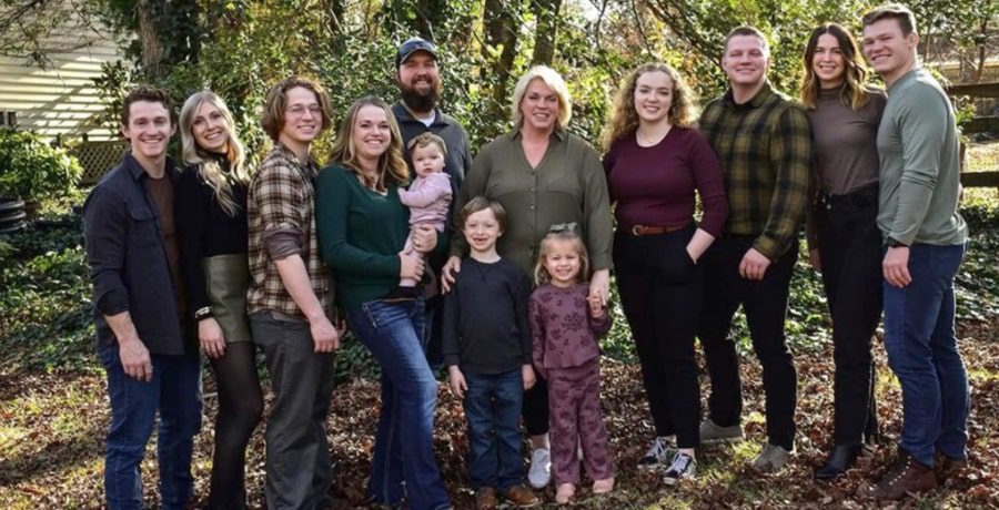 Janelle Brown With Her Children, From Sister Wives, TLC, Sourced From @janellebrown117 Instagram