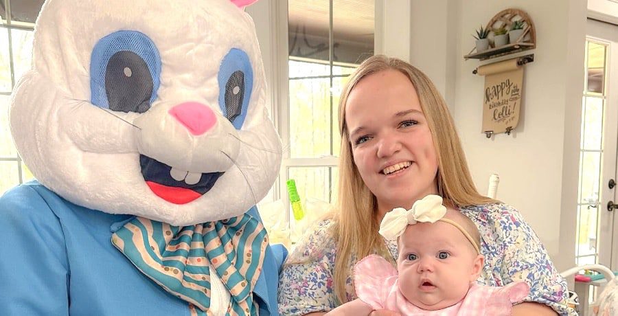 7 Little Johnstons: Liz Johnston - Leighton Bolden