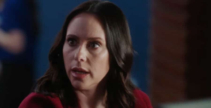 Jennifer Love Hewitt as Maddie on '9-1-1/Credit: ABC YouTube