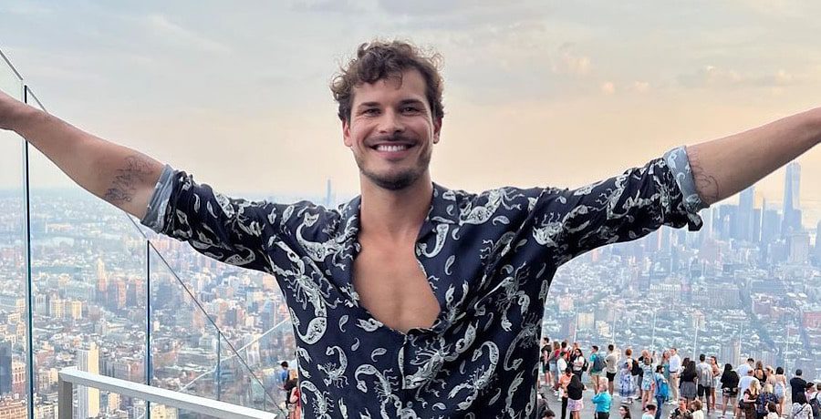 Gleb Savchenko-Instagram