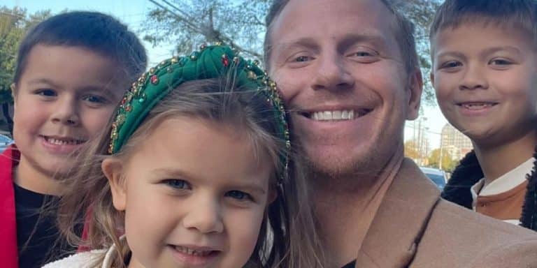 Sean Lowe and kids/Credit: Catherine Giudici Instagram