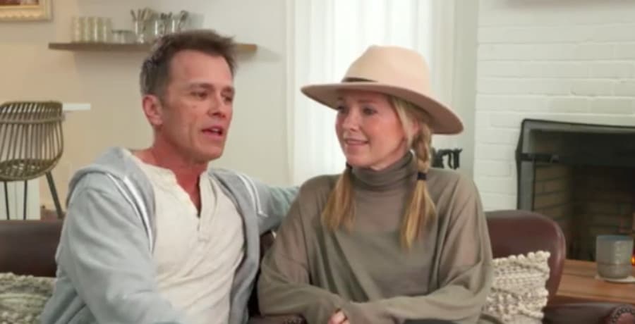 Scott and Melissa Reeves/Credit: YouTube