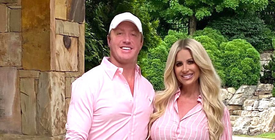 Kroy Biermann, Kim Zolciak-Facebook