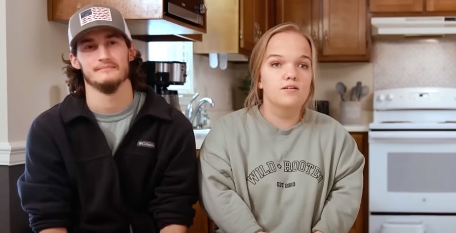 7 Little Johnstons: Liz Johnston - Brice Bolden