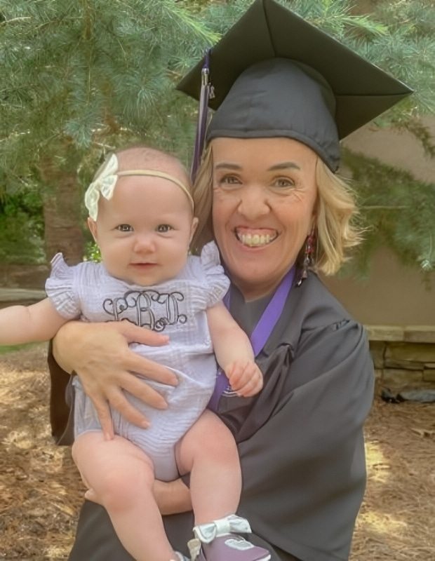 7 Little Johnstons Star Amber Johnston With Leighton - Instagram