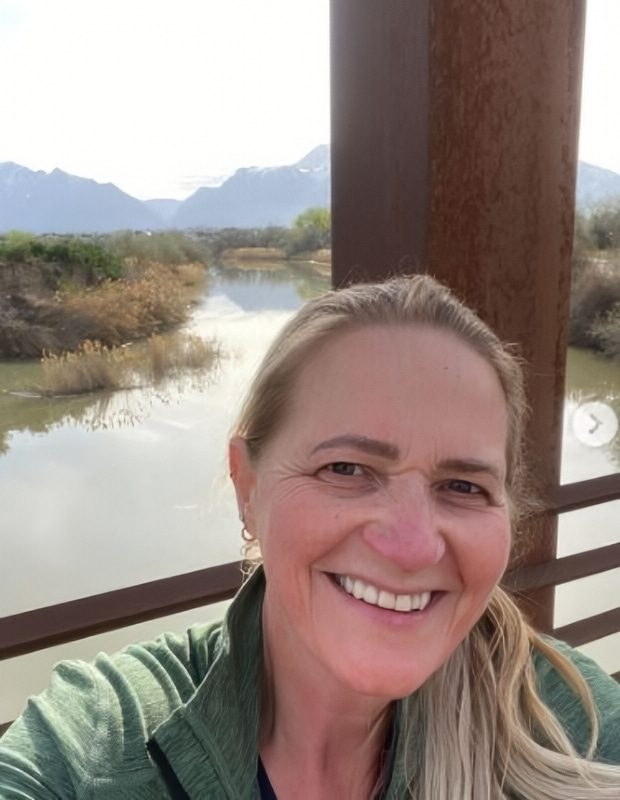 The new smiling Christine Brown - Instagram