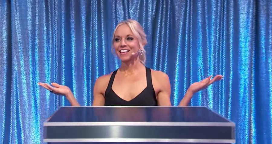 Tiffany Coyne gracefully gives her job away. - Let's Make A Deal