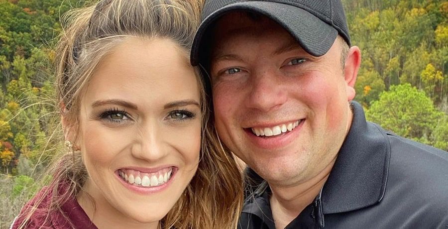 Whitney Bates & Zach Bates From Bringing Up Bates, Sourced From @zachnwhitbates Instagram