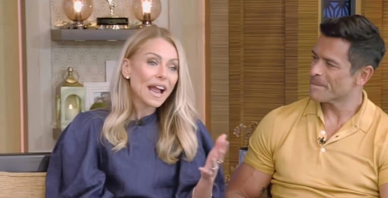 Kelly Ripa Mark Consuelos - Live with Kelly and Mark - ABC - X