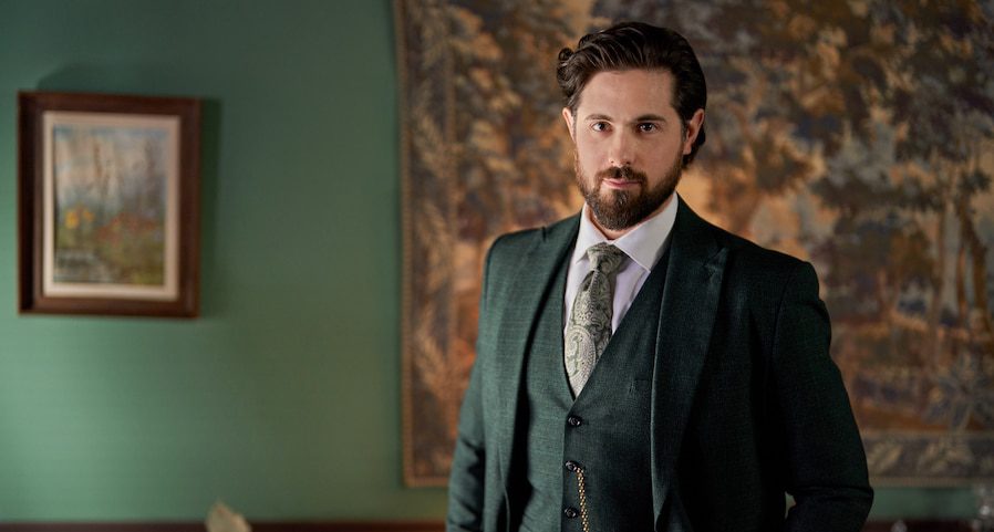 WCTH Photo: Chris McNally Credit: ©2024 Hallmark Media/Photographer: Ricardo Hubbs