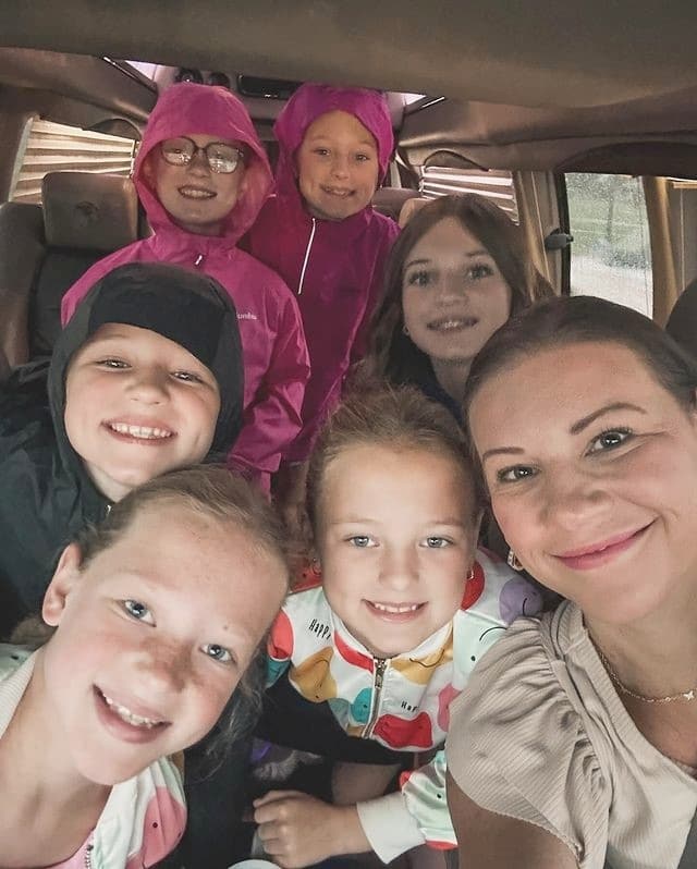 Danielle Busby, Blayke Busby, and the quints from Instagram