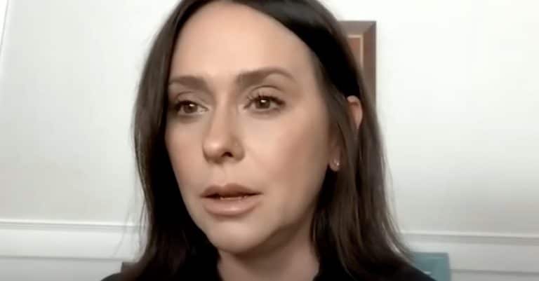 Jennifer Love Hewitt - Lifetime - YouTube