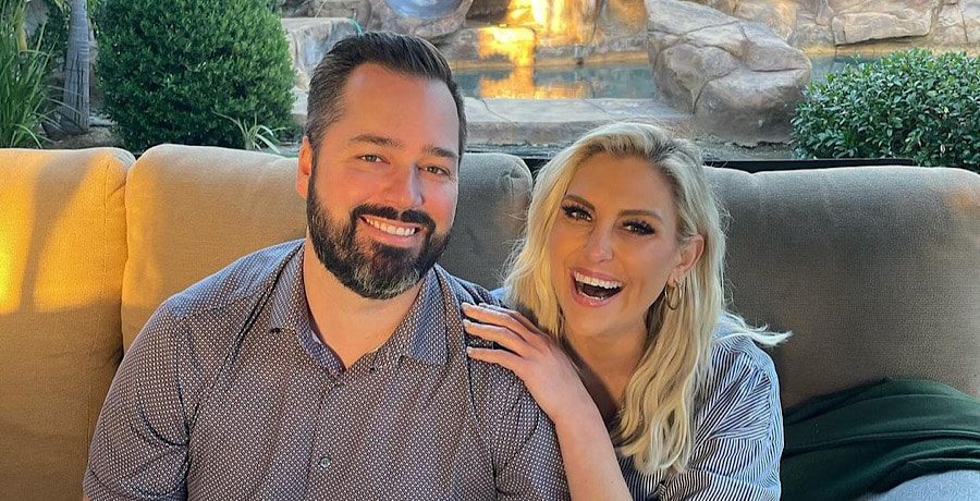 Travis Mullen, Gina Kirschenheiter-Instagram