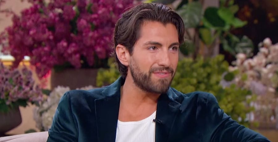 Jason Tartick/Credit: YouTube