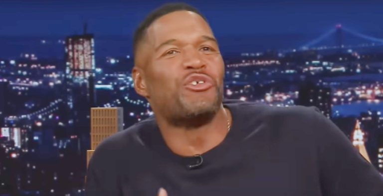 Michael Strahan - YouTube