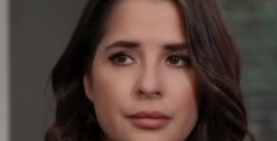 'General Hospital' Kelly Monaco/Credit: YouTube