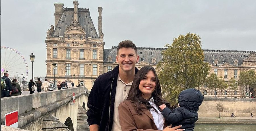 Blake Horstmann, Giannina Gibelli, and son Heath/Credit: Instagram