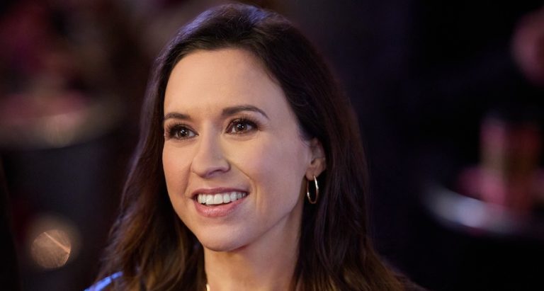 Photo: Lacey Chabert Credit: ©2024 Hallmark Media/Photographer: Allister Foster