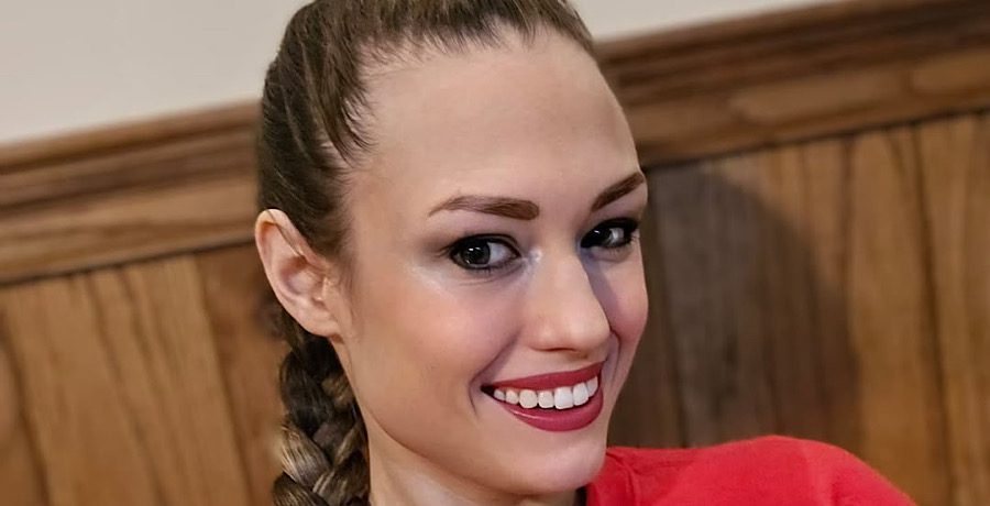 Lindsey Downs-Instagram